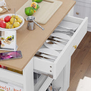 Îlot de cuisine avec grand rangement