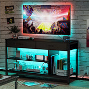 Industrielle TV-Konsole mit LED-Leuchten